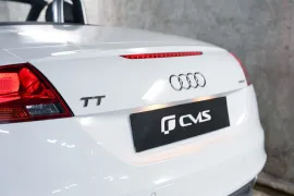 Voiture Audi TT S-Line V6