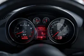 Voiture Audi TT S-Line V6