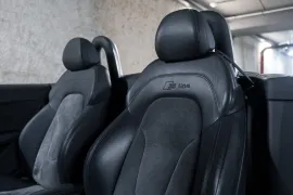 Voiture Audi TT S-Line V6