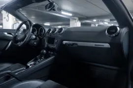 Voiture Audi TT S-Line V6