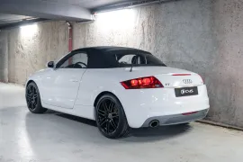Voiture Audi TT S-Line V6