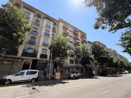 Vente Commerce/Bureau  - Murs commerciaux  - 70.0 m²