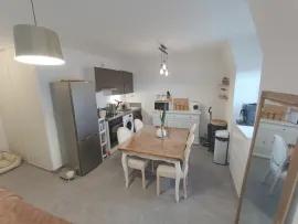 Location Appartement 1 chambre parking privé.