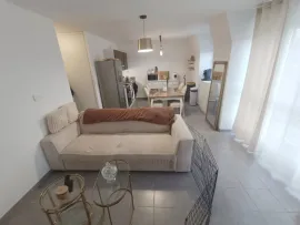 Location Appartement 1 chambre parking privé.