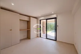 Vente LES ISSAMBRES (VAR) - VILLA NEUVE AVEC VUE MER