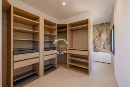 Vente LES ISSAMBRES (VAR) - VILLA NEUVE AVEC VUE MER