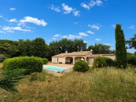 Maison Familiale 5 chambres avec Piscine Nans-les-Pins