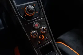 Voiture McLaren 675 LT