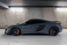 Voiture McLaren 675 LT