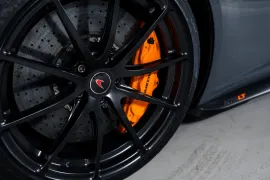 Voiture McLaren 675 LT