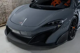 Voiture McLaren 675 LT