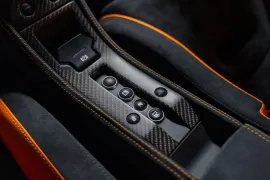 Voiture McLaren 675 LT