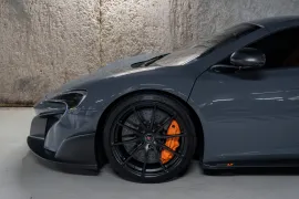 Voiture McLaren 675 LT