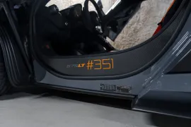 Voiture McLaren 675 LT