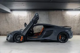 Voiture McLaren 675 LT