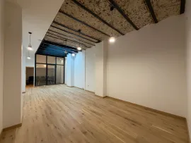 Location Location Bureaux Paris 75018