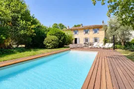 Vente Propriété 438 m², piscine et parc arboré