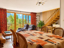 Vente Superbe appartement T4 en duplex traversant