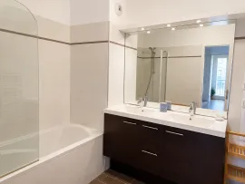 Location Appartement 3 Pièces Cité-Jardin avec Balcon
