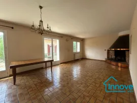 Vente Maison de plain-pied à proximité des commodités