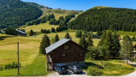 Vente CHALET D'EXCEPTION à la Morte– 190 m²  Vue panoramique – Studio indépendant – Alpe du Grand Serre