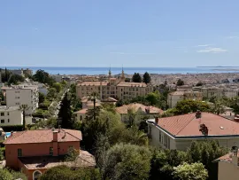 Nice Cimiez - Superbe appartement en dernier étage avec vue exceptionnelle mer e Nice