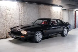 Jaguar XJRS V12 6.0 333 Paris 16e