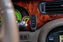 Voiture Jaguar S-Type R Supercharged V8 4.2 396