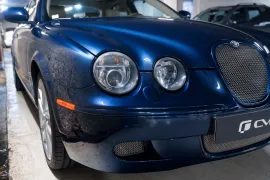 Voiture Jaguar S-Type R Supercharged V8 4.2 396