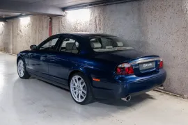 Voiture Jaguar S-Type R Supercharged V8 4.2 396