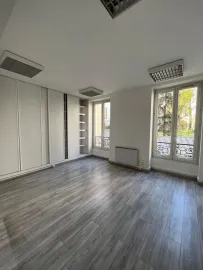 Location Location Bureaux Paris 75009