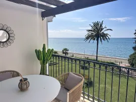 Vente New Golden Mile – Élégant penthouse avec vue