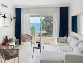 Vente New Golden Mile – Élégant penthouse avec vue