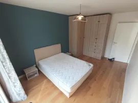 Location Appartement meublé 3 chambres, parking