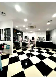 MEYZIEU – SALON DE COIFFURE CLÉ EN MAIN – 108 M² – CA 282 600 € Meyzieu