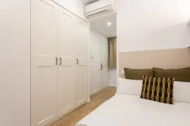 Colocation Carrer de l'Espanya Industrial, Barcelona