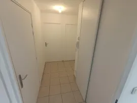 Location Appartement 1 chambre bureau balcon parking