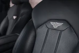 Voiture Bentley Bentayga Hybrid V6 3.0 449