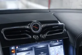 Voiture Bentley Bentayga Hybrid V6 3.0 449