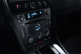 Voiture Aston Martin DB9 (I) V12 6.0 450 Touchtronic