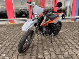 Moto / Scooter Rieju 😉rieju-mrt 50 low –moto surbaisse-état neuf - garantie 24 mois- 0 kms- financement possible😉  3 690 € 2026
