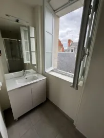 Location A LOUER T2 entièrement rénové