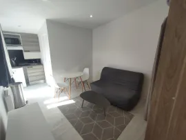 Location Studio meublé avec terrasse, Saint-Leu