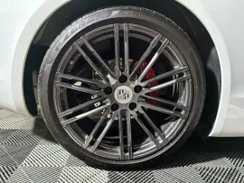 Voiture Porsche Boxster / 718 Boxster Black Edition
