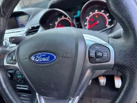 Voiture Ford Fiesta ST-3