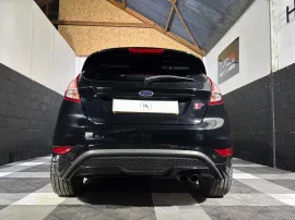 Voiture Ford Fiesta ST-3