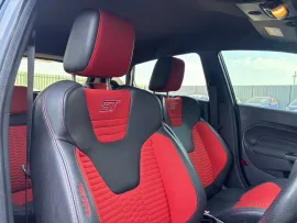 Voiture Ford Fiesta ST-3