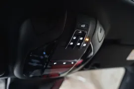 Voiture Maserati Levante (I.II) Trofeo V8 3.8 580