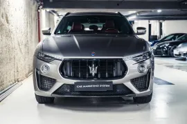 Voiture Maserati Levante (I.II) Trofeo V8 3.8 580