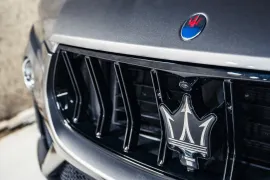 Voiture Maserati Levante (I.II) Trofeo V8 3.8 580